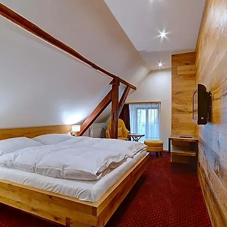 Conti 3*