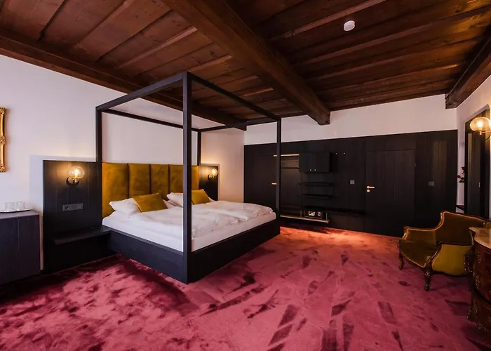 Hotel Conti